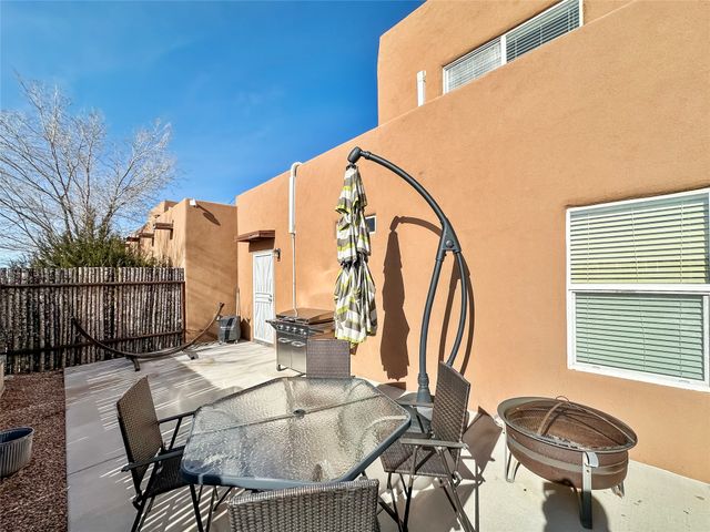 52 La Pradera, Santa Fe, NM 87508