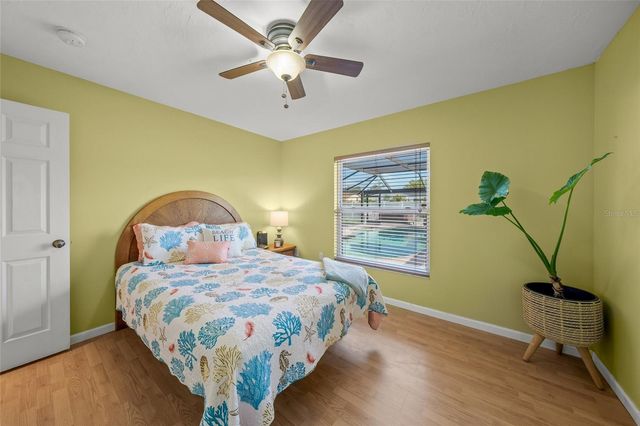 911 SOUTHERN PINE LANE, Sarasota, FL 34243