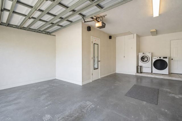 911 SOUTHERN PINE LANE, Sarasota, FL 34243