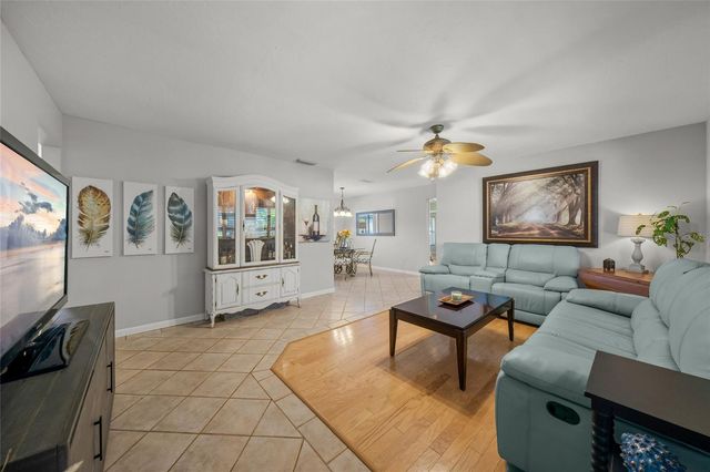 911 SOUTHERN PINE LANE, Sarasota, FL 34243