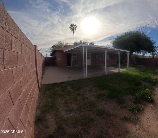 3632 W MCLELLAN Boulevard W, Phoenix, AZ 85019
