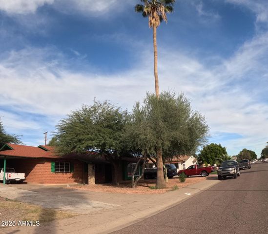 3632 W MCLELLAN Boulevard W, Phoenix, AZ 85019