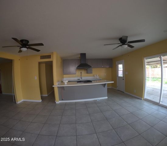 3632 W MCLELLAN Boulevard W, Phoenix, AZ 85019