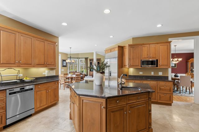 2719 Crystal Way, Prairie Grove, IL 60012