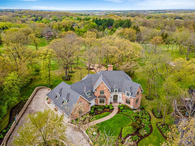 2719 Crystal Way, Prairie Grove, IL 60012
