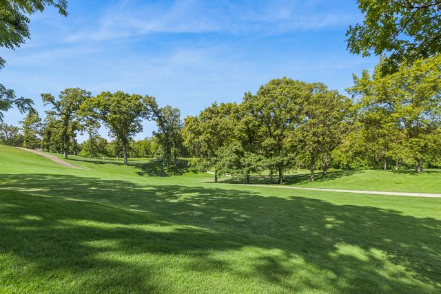 2719 Crystal Way, Prairie Grove, IL 60012