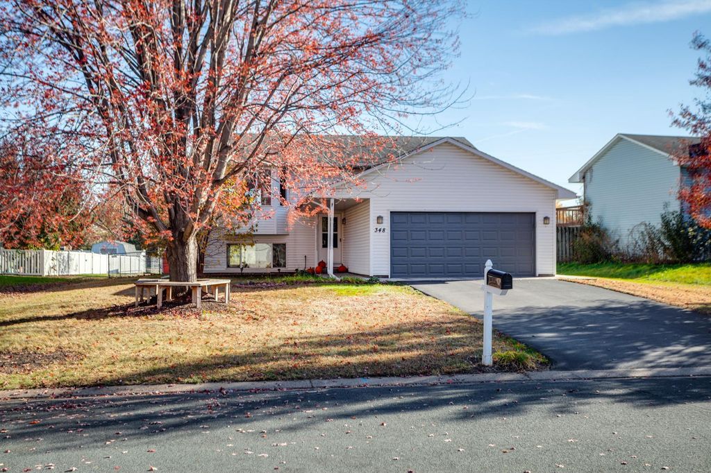 348 Columbine Lane, Shakopee, MN 55379