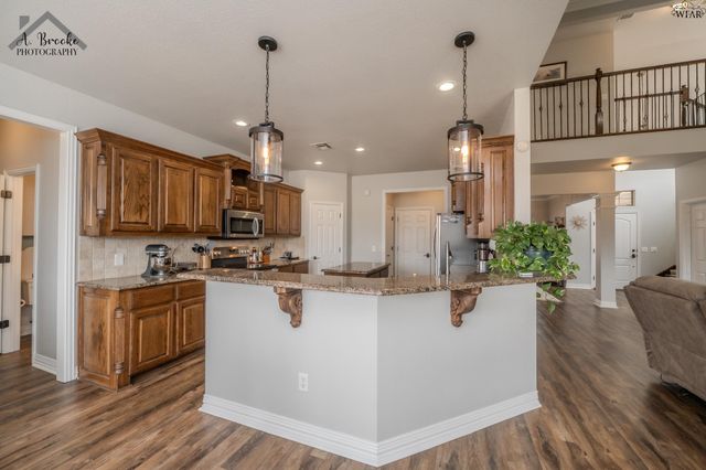 5614 ROSS CREEK LANE, Wichita Falls, TX 76310