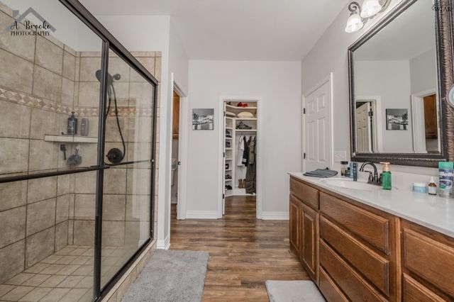 5614 ROSS CREEK LANE, Wichita Falls, TX 76310