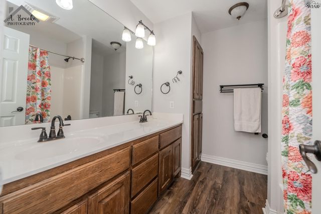 5614 ROSS CREEK LANE, Wichita Falls, TX 76310