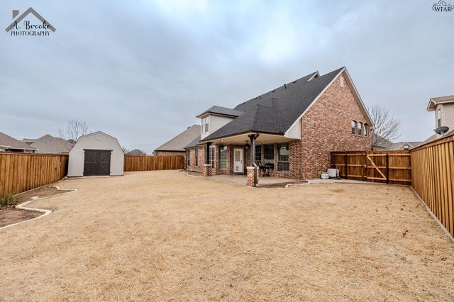 5614 ROSS CREEK LANE, Wichita Falls, TX 76310