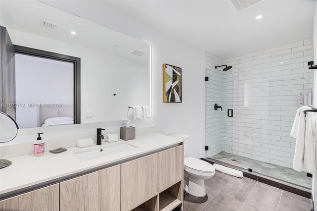 398 NE 5th St 2319, Miami, FL 33132