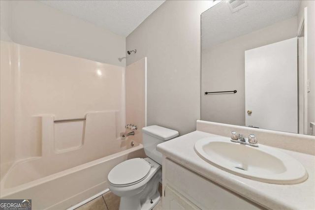 170 Pine Tree Lane, Mcdonough, GA 30252