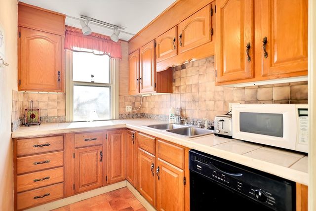 14 Tyler Street, Methuen, MA 01844