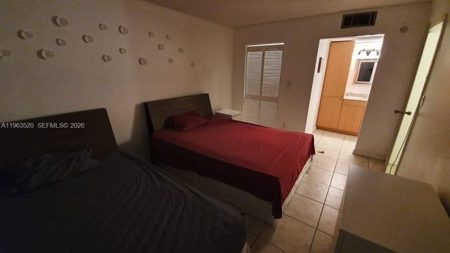 17021 N Bay Rd 316, Sunny Isles Beach, FL 33160