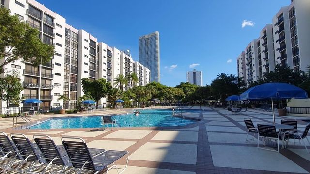 17021 N Bay Rd 316, Sunny Isles Beach, FL 33160