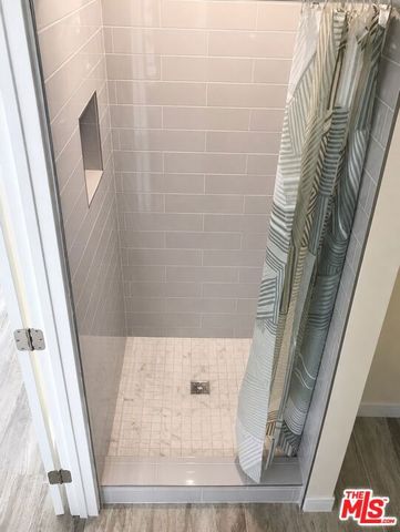 15905 Enadia Way, Los Angeles, CA 91406