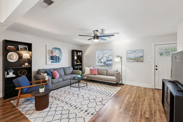 1237 Fuller, Dallas, TX 75218