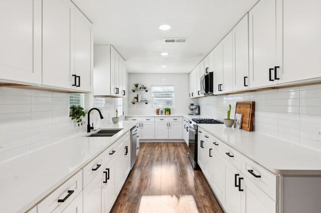 1237 Fuller, Dallas, TX 75218