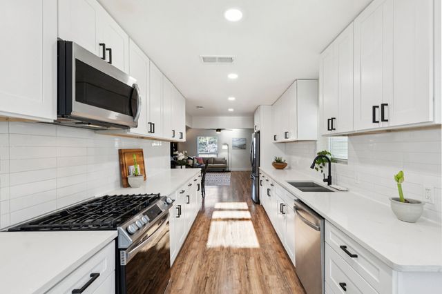 1237 Fuller, Dallas, TX 75218