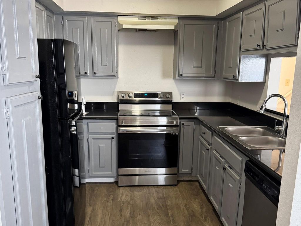 11002 Hammerly Boulevard 216, Houston, TX 77043