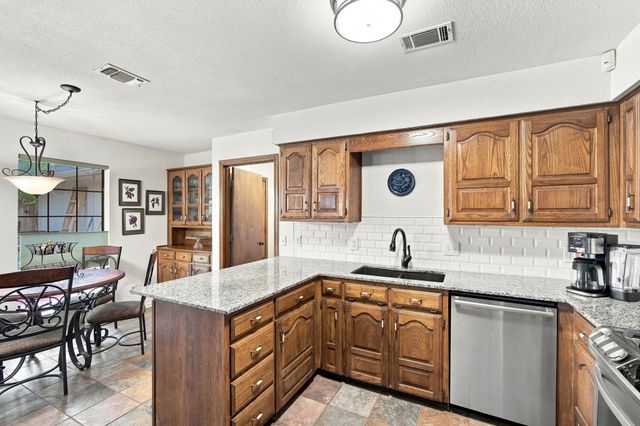 115 Redman Lane, Waxahachie, TX 75165