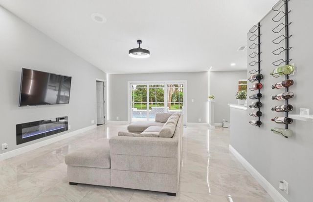 11849 N 59th St Street N, The Acreage, FL 33411
