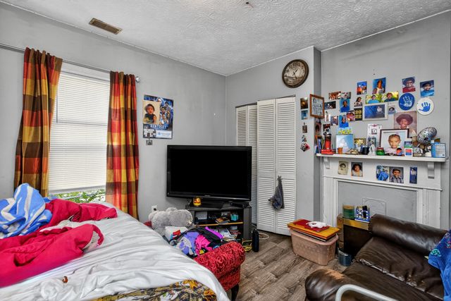 858 Charles Avenue, Lexington, KY 40508