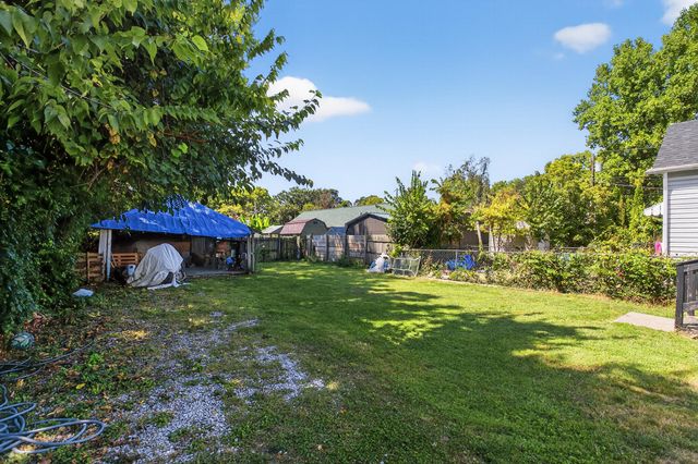 858 Charles Avenue, Lexington, KY 40508