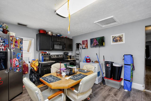 858 Charles Avenue, Lexington, KY 40508