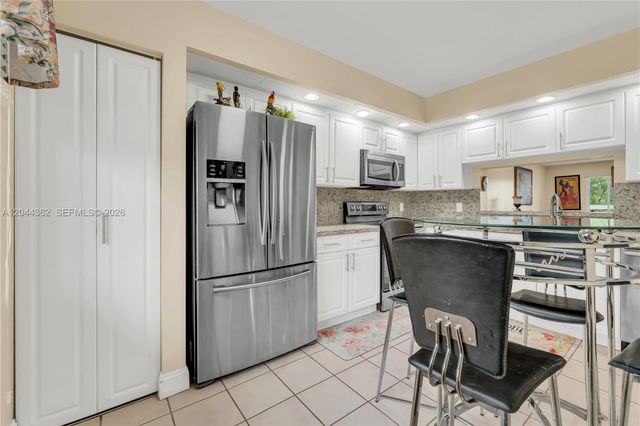 12900 SW 13th Street 309E, Pembroke Pines, FL 33027