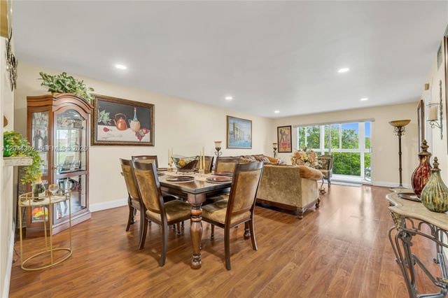 12900 SW 13th Street 309E, Pembroke Pines, FL 33027