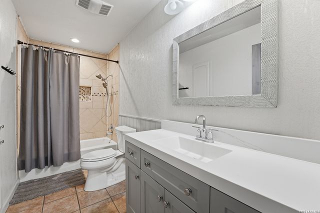111 Deer Run, Pleasanton, TX 78064