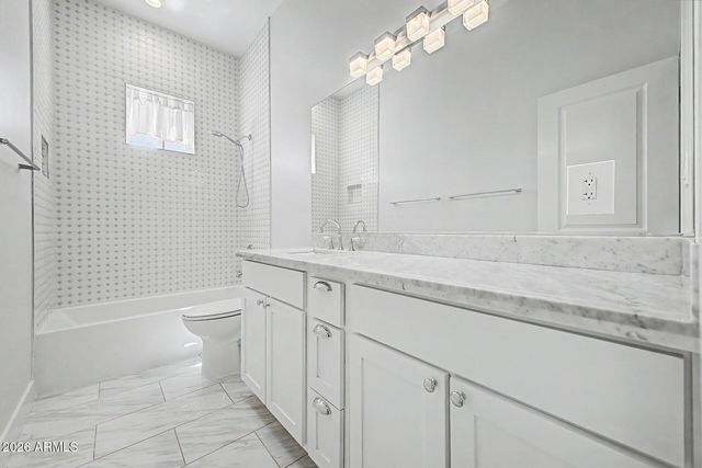 2245 E CHEERY LYNN Road, Phoenix, AZ 85016