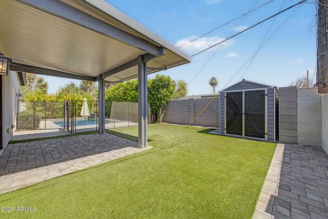2245 E CHEERY LYNN Road, Phoenix, AZ 85016