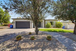 2245 E CHEERY LYNN Road, Phoenix, AZ 85016