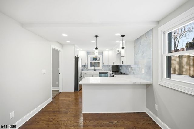 47 Nokomis Ave, Parsippany-troy Hills Twp., NJ 07034