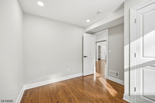 47 Nokomis Ave, Parsippany-troy Hills Twp., NJ 07034