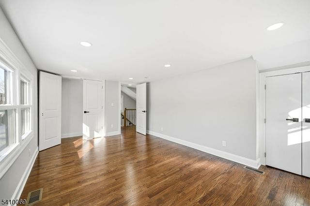 47 Nokomis Ave, Parsippany-troy Hills Twp., NJ 07034