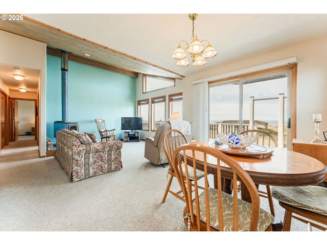 2413 Nw OCEANIA Dr, Waldport, OR 97394