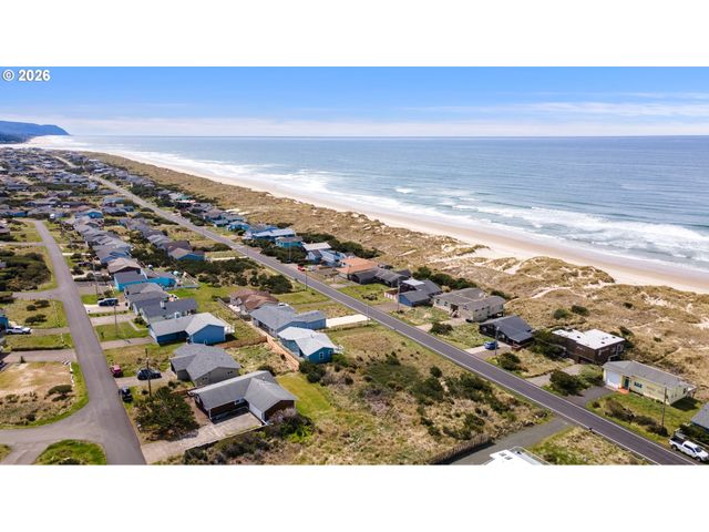 2413 Nw OCEANIA Dr, Waldport, OR 97394