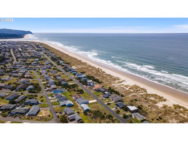 2413 Nw OCEANIA Dr, Waldport, OR 97394