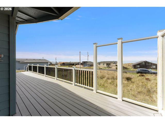 2413 Nw OCEANIA Dr, Waldport, OR 97394