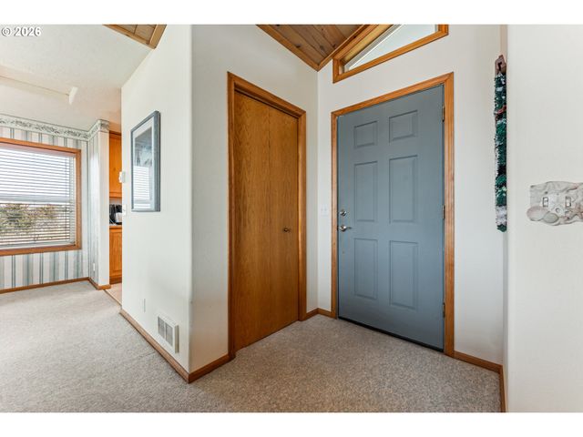 2413 Nw OCEANIA Dr, Waldport, OR 97394