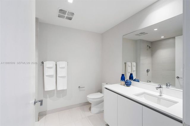 1116 N Ocean Boulevard 1404, Pompano Beach, FL 33062