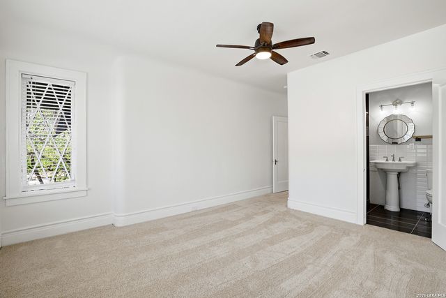 162 Davis Ct Unit B, San Antonio, TX 78209