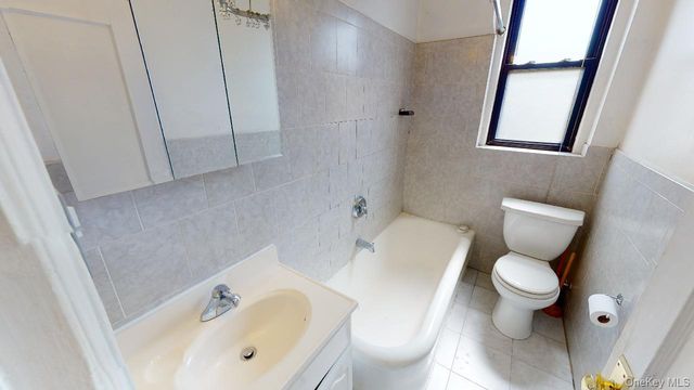 108-02 72nd Avenue 5B, Forest Hills, NY 11375