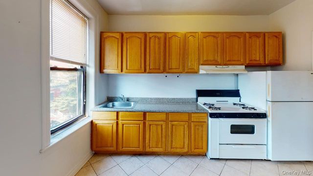 108-02 72nd Avenue 5B, Forest Hills, NY 11375