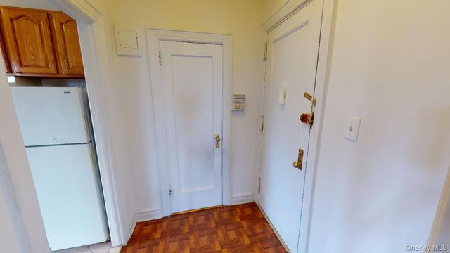 108-02 72nd Avenue 5B, Forest Hills, NY 11375