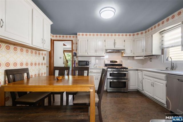 692 Passaic Avenue, Kearny, NJ 07032